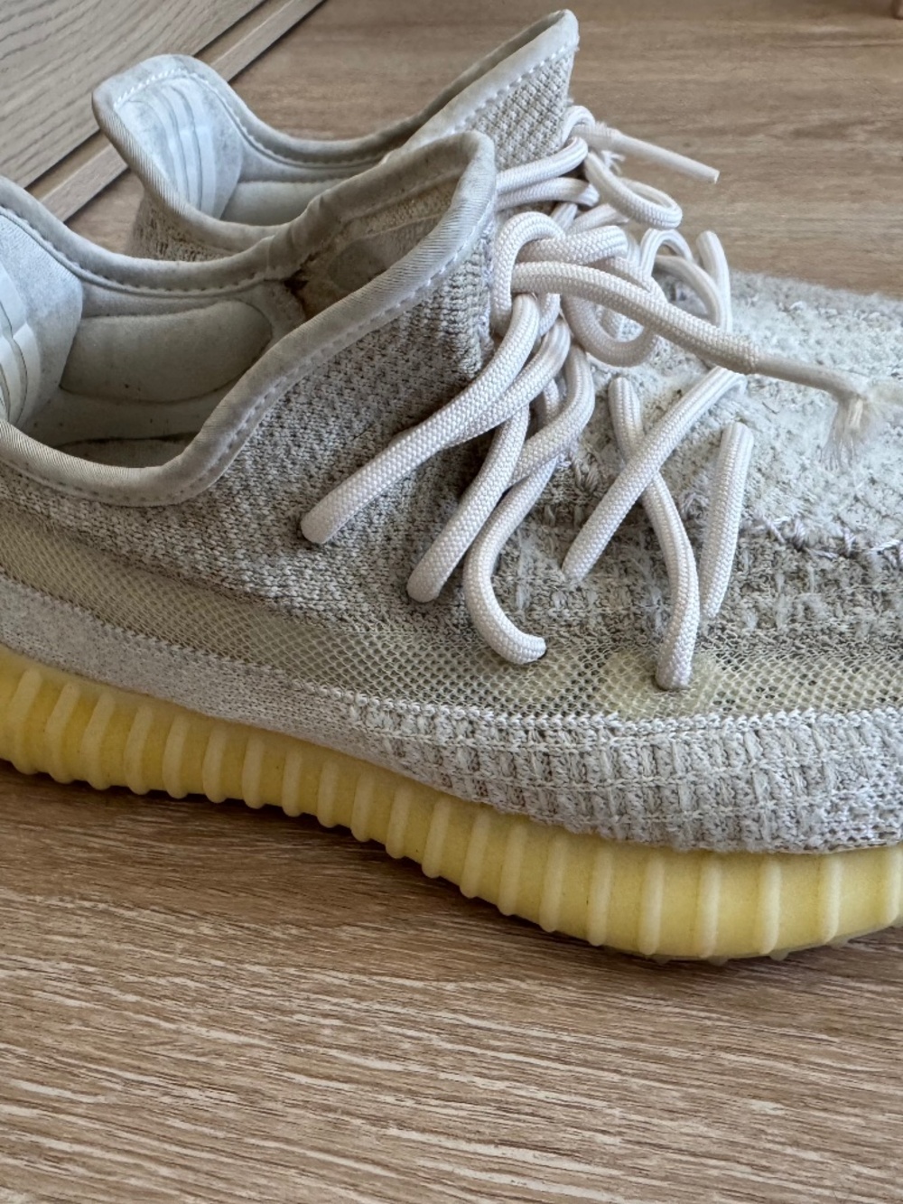 Yeezy Boost 350 V2 “Cream” – Women’s Size 6.5